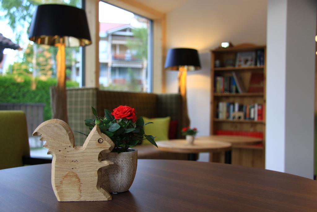 Hotel Garni Vier Jahreszeiten Bad Füssing Екстериор снимка