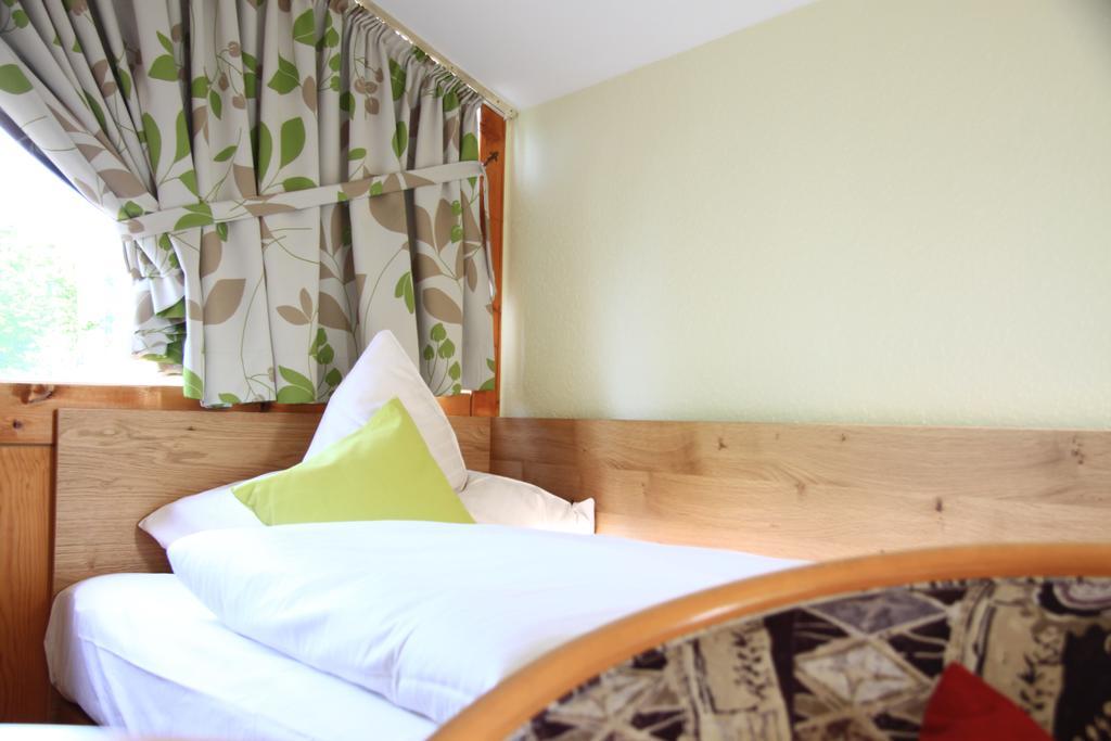 Hotel Garni Vier Jahreszeiten Bad Füssing Екстериор снимка